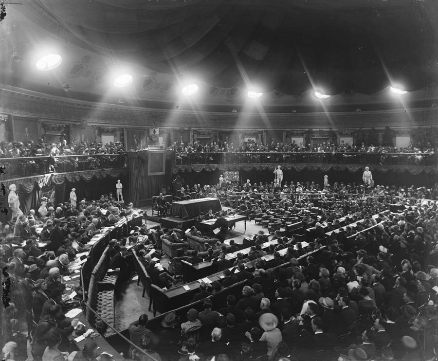 Sitting of the Second Dáil in the Round Room of the Mansion House 1921